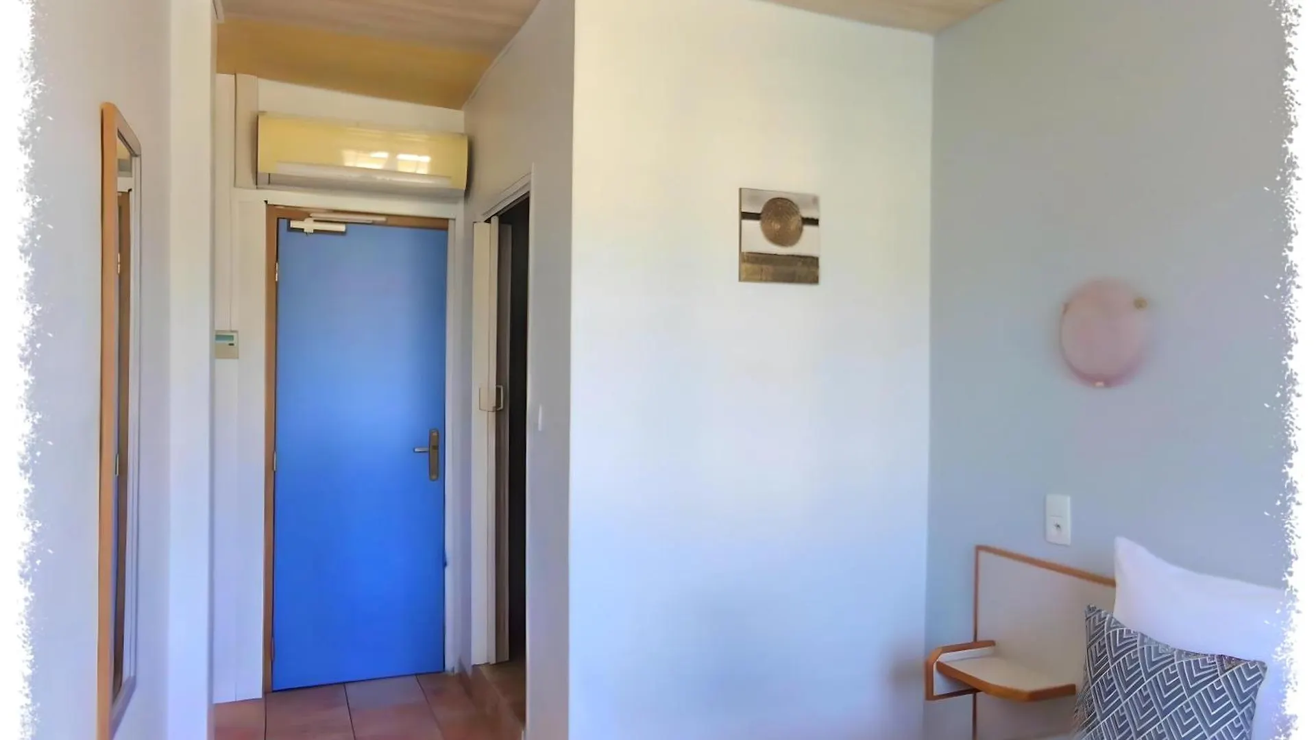 Hotel Du Lac Chateau-Arnoux-Saint-Auban 2*,