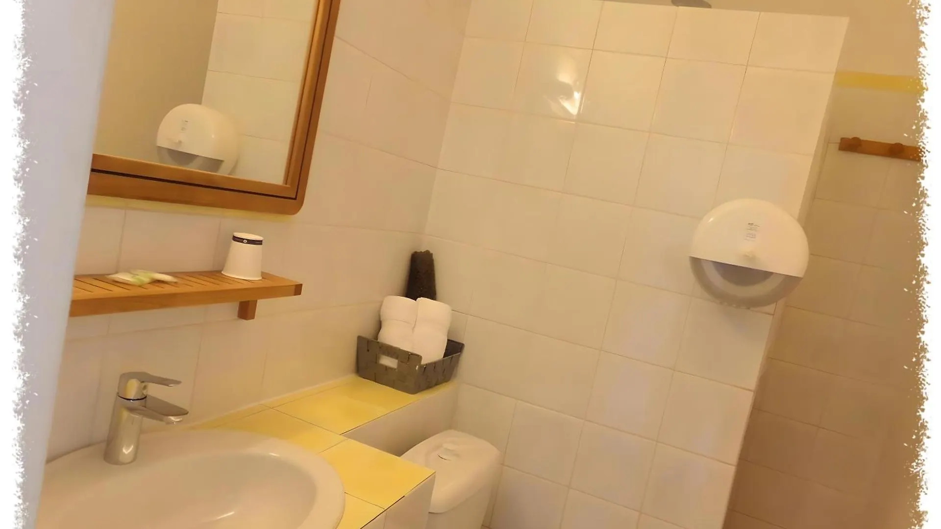 Hotel Du Lac Chateau-Arnoux-Saint-Auban