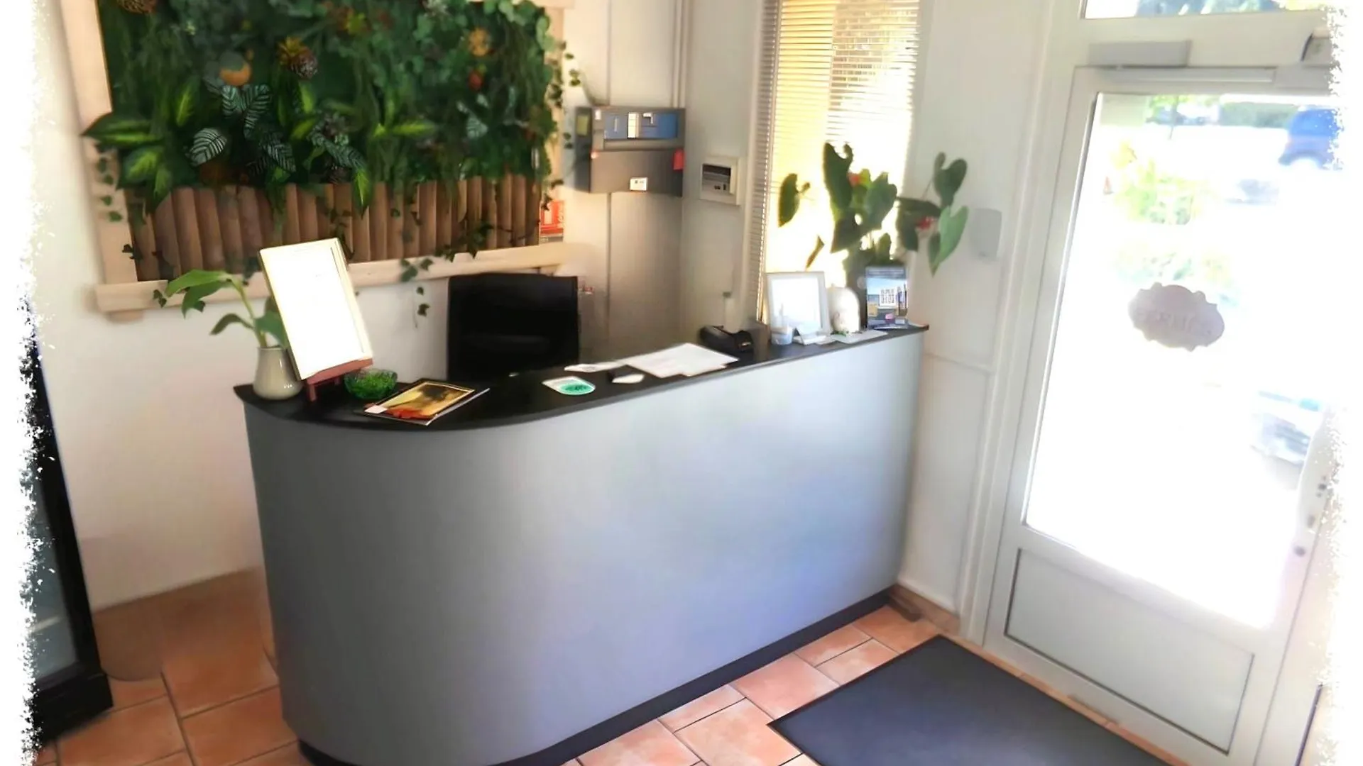 Hotel Du Lac Chateau-Arnoux-Saint-Auban