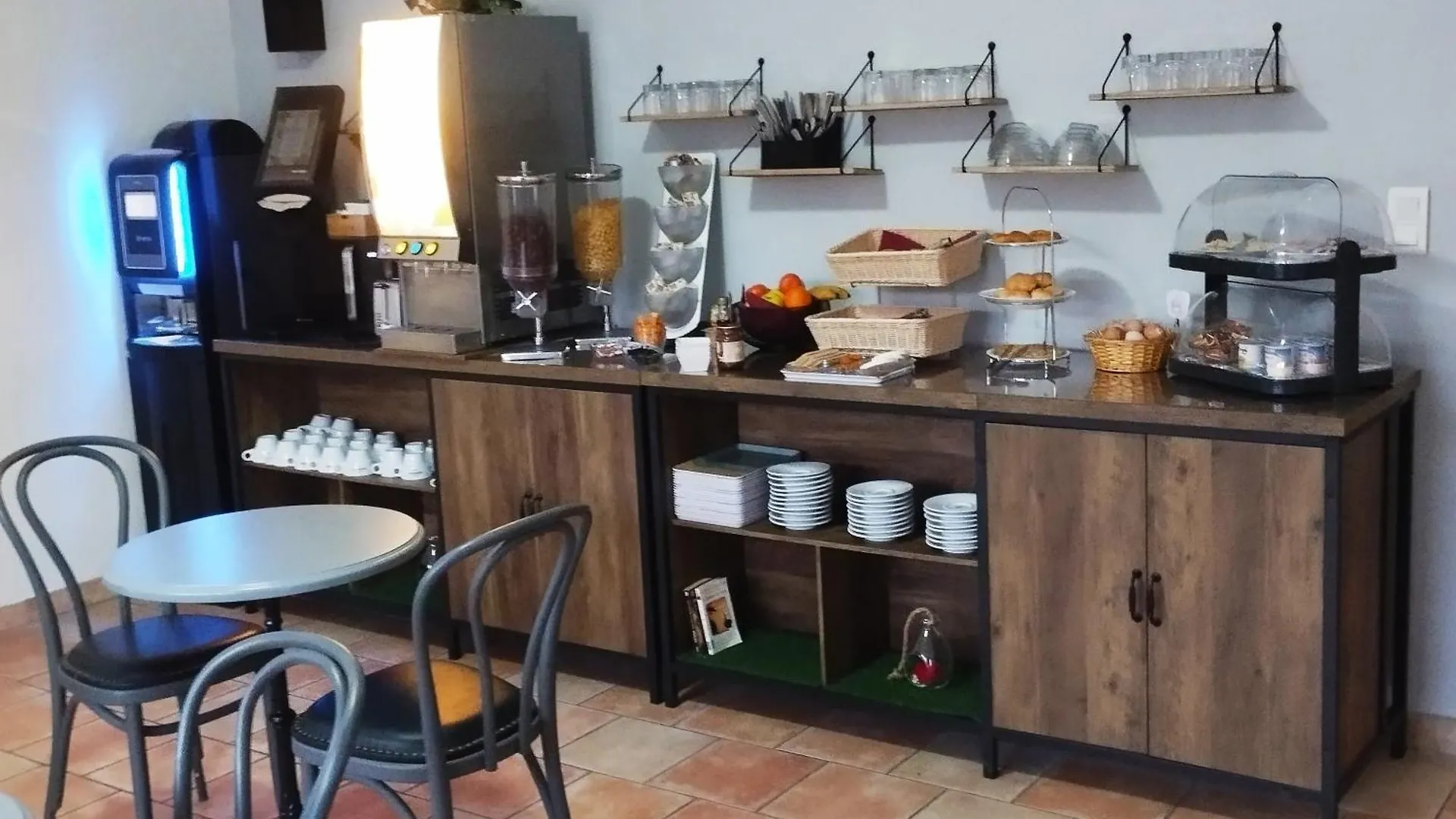Hotel Du Lac Chateau-Arnoux-Saint-Auban