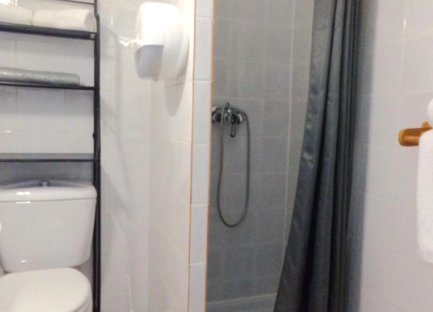 **  Hotel Du Lac Chateau-Arnoux-Saint-Auban Francia